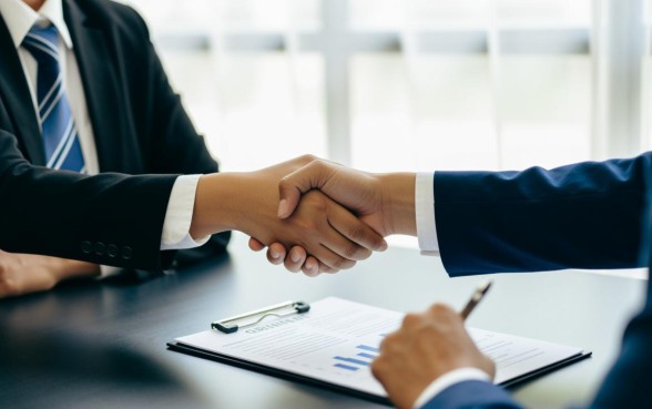 如何在谈判中运用下款技巧