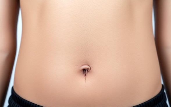 肚脐眼下方有一条小口子是什么引起的,肚脐下面疼是什么原因 肚脐眼下方有一条小口子是什么引起的
