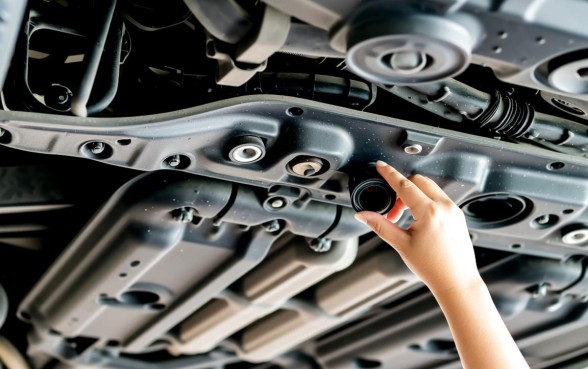 汽车底部防水塞口子是什么