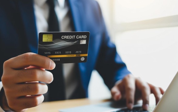 只有一张信用卡必下款的网贷口子有哪些,哪里借钱容易过? 只有一张信用卡必下款的网贷口子有哪些