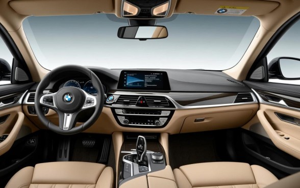 宝马5系后排空调下面口子干嘛用的,隐藏功能有哪些 宝马5系后排空调下面口子干嘛用的