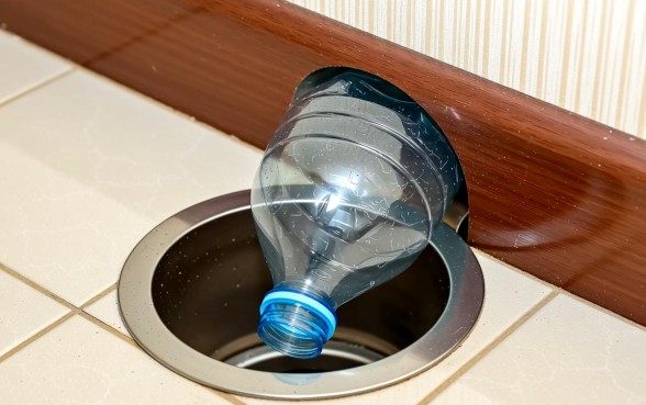 怎么用瓶子做下水道的口子视频,塑料瓶怎么做下水道漏斗 怎么用瓶子做下水道的口子视频