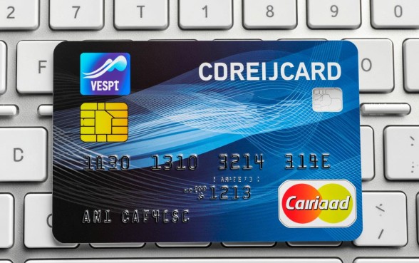 信用卡冻结了要怎样才能解冻