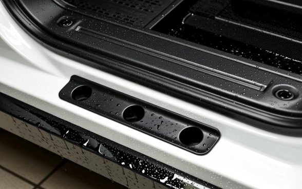 车门下边的三个小口子叫什么